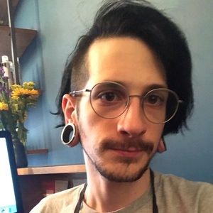 Meet your Posher, Sal